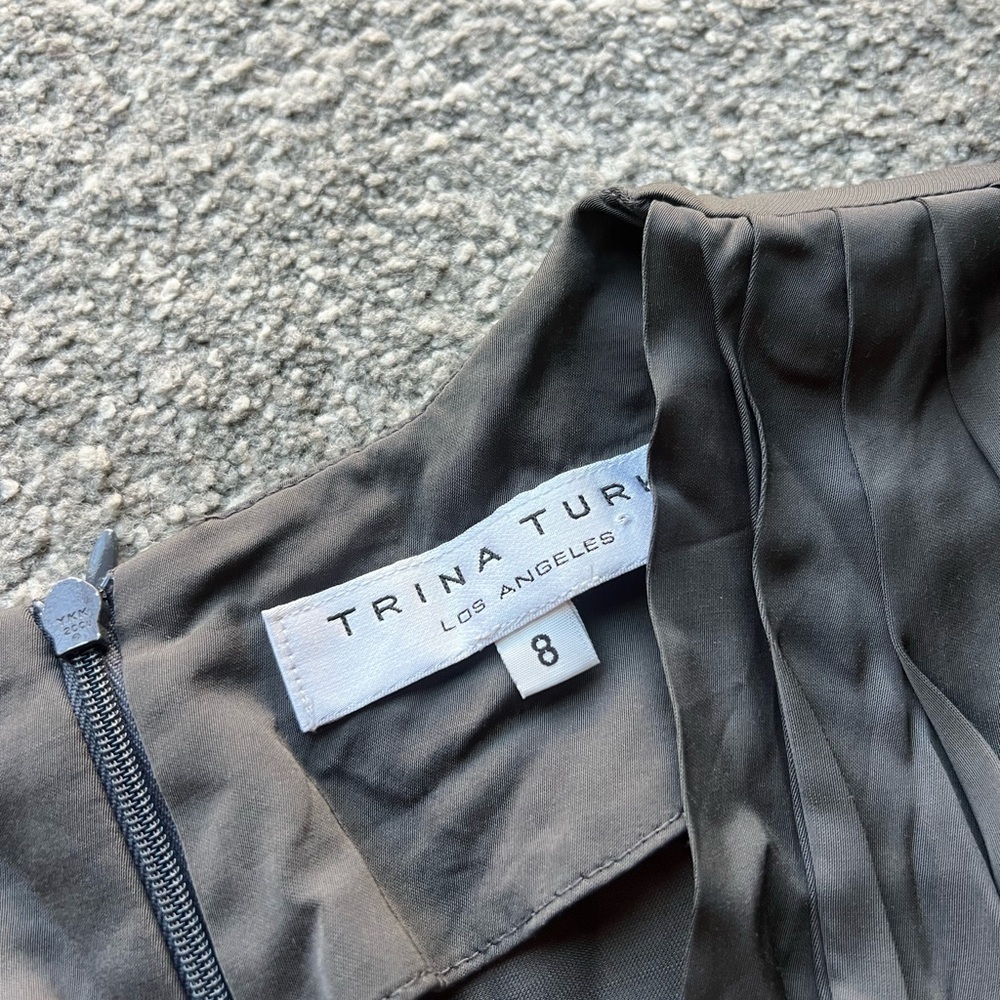 Trina Turk Gray Satin Short Sleeve Jumpsuit - Picture 2 of 4